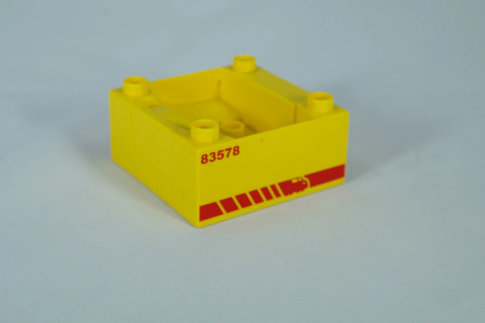 LEGO® DUPLO® základna vlakové kabiny/tendru s lokomotivním vzorem 83578