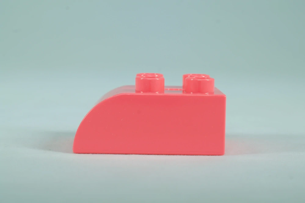 LEGO® DUPLO® cihla 2x3 se zakřivenou horní částí