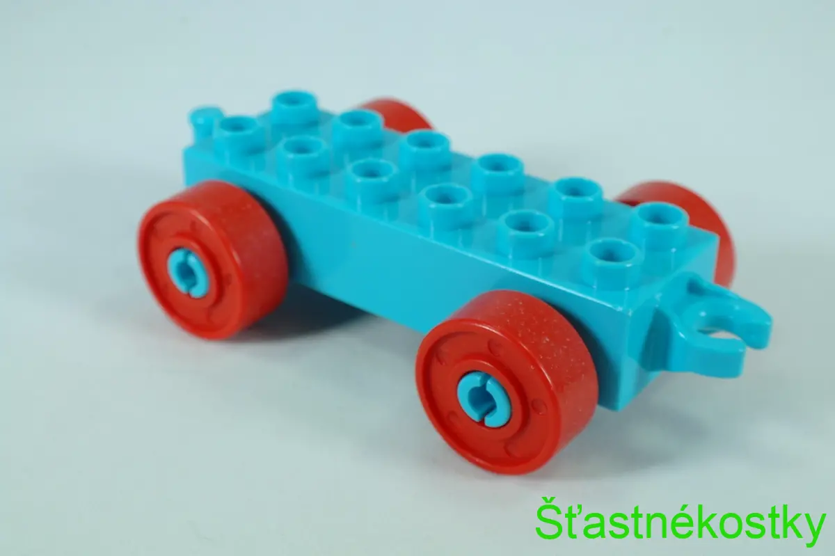 LEGO® DUPLO® základ vozu 2x6 stř.azur s červenými koly s šrouby a otevřeným koncem závěsu