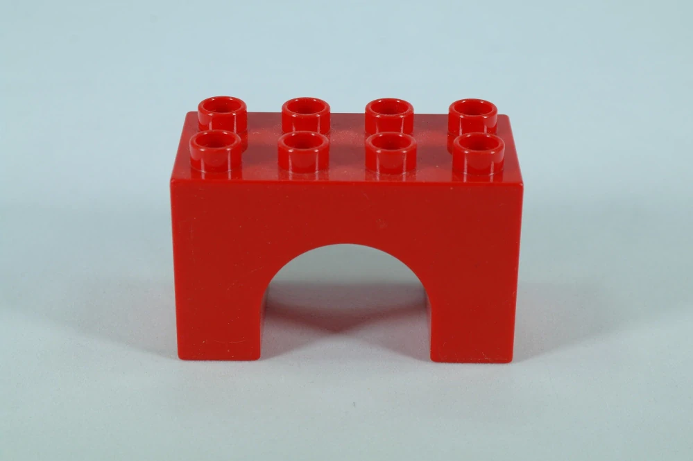LEGO® DUPLO® kostka/cihla 2x4x2 oblouk - červená