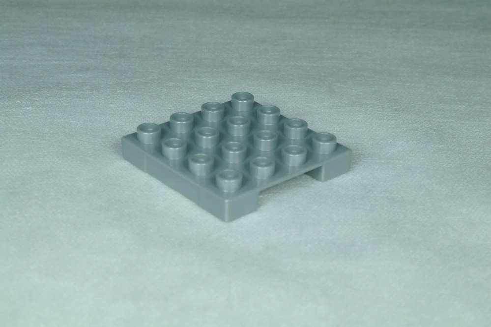 LEGO® DUPLO® paleta 4x4 - Perleťově šedá