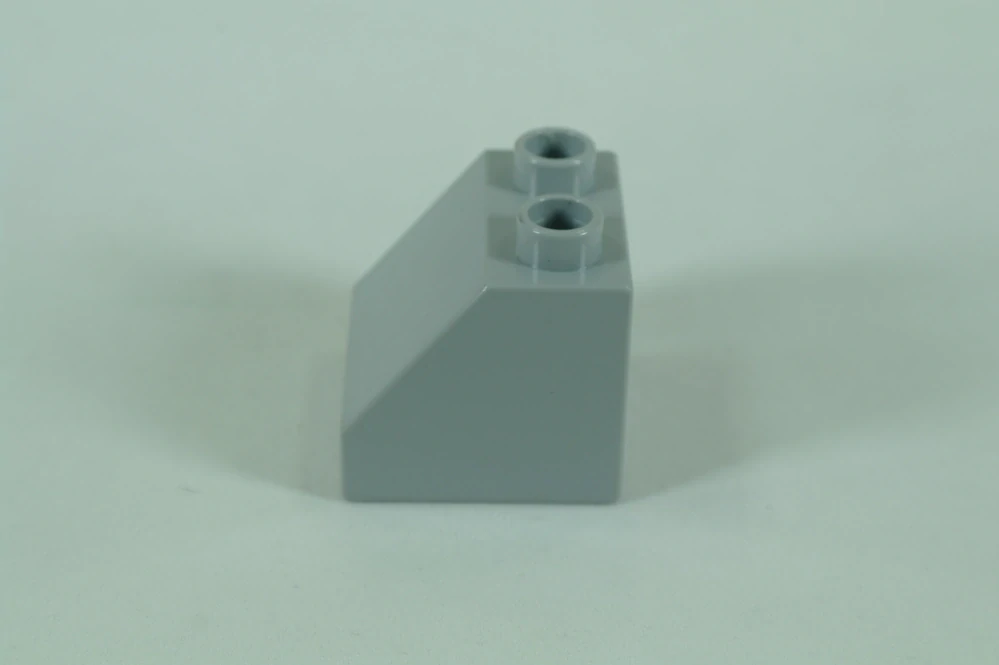 LEGO® DUPLO® cihla 2x2x1 1/2 sklon 45°
