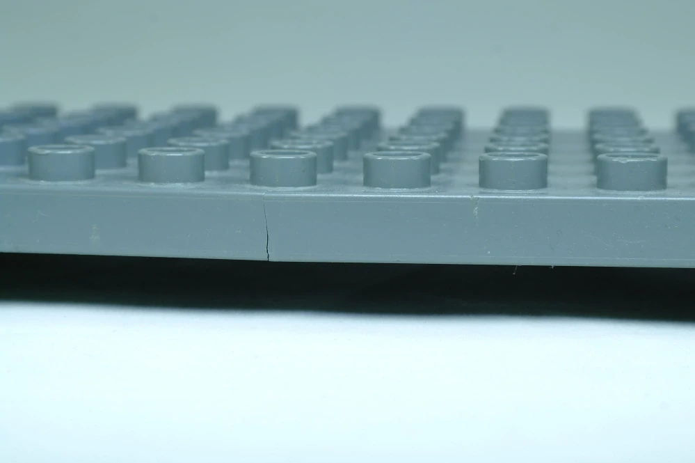 LEGO® DUPLO® deska 6x12 - tmavě šedá POŠKOZENÁ