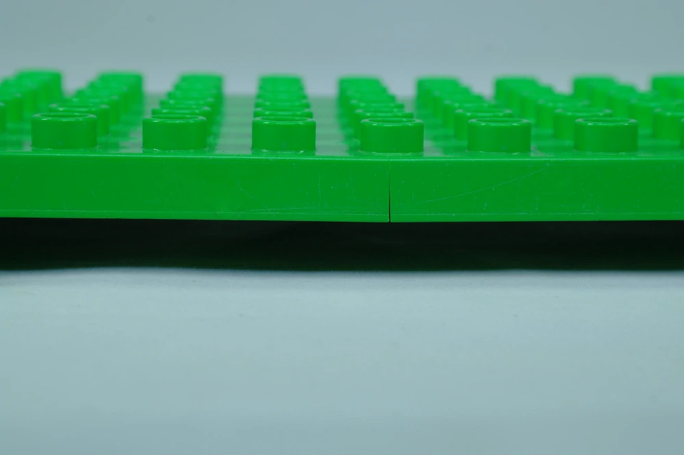 LEGO® DUPLO® deska 6x12 - jasně zelená POŠKOZENÁ 