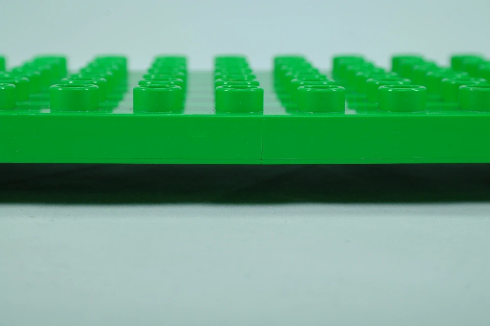 LEGO® DUPLO® deska 6x12 - jasně zelená POŠKOZENÁ