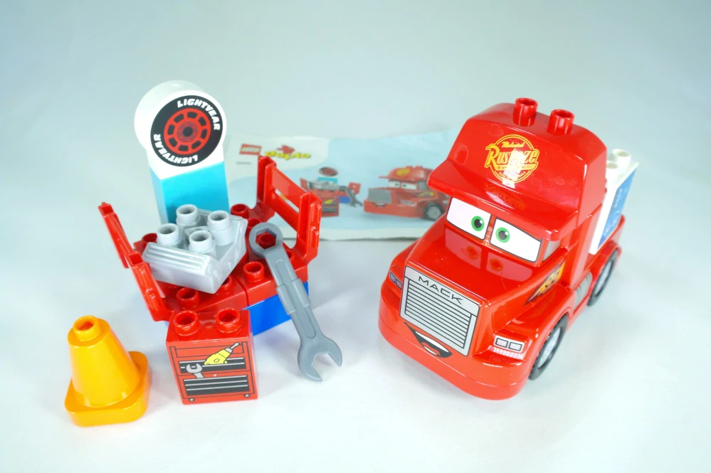 LEGO® DUPLO® 10417 Mack na závodech