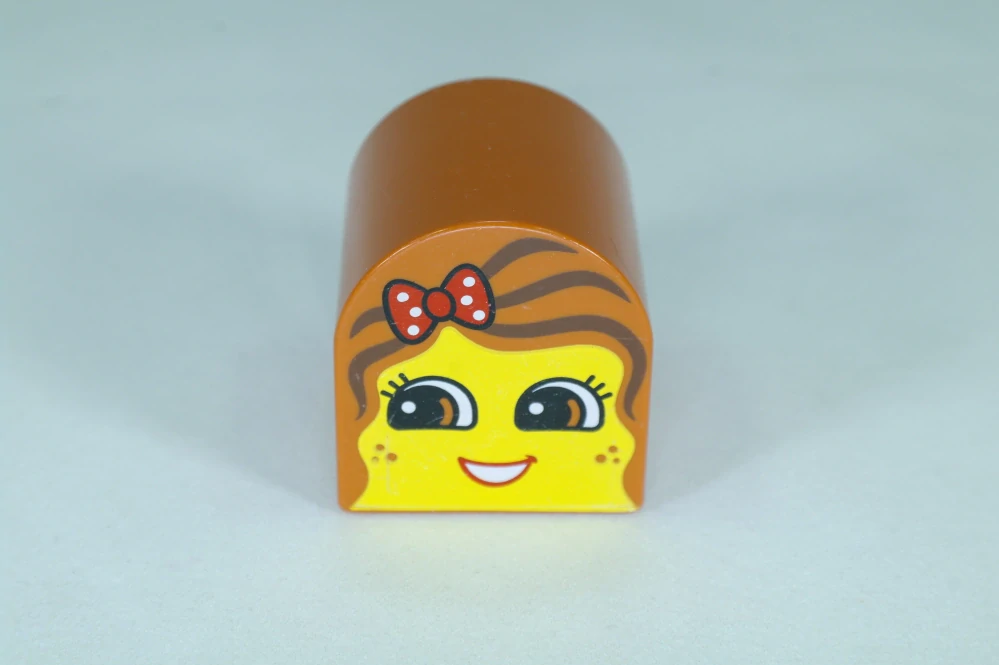 LEGO® DUPLO® cihla 2x2x2 se vzorem dívčí tváře