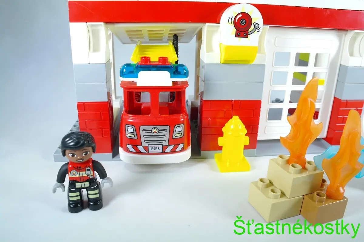 LEGO® DUPLO® 10970 Hasičská stanice a vrtulník