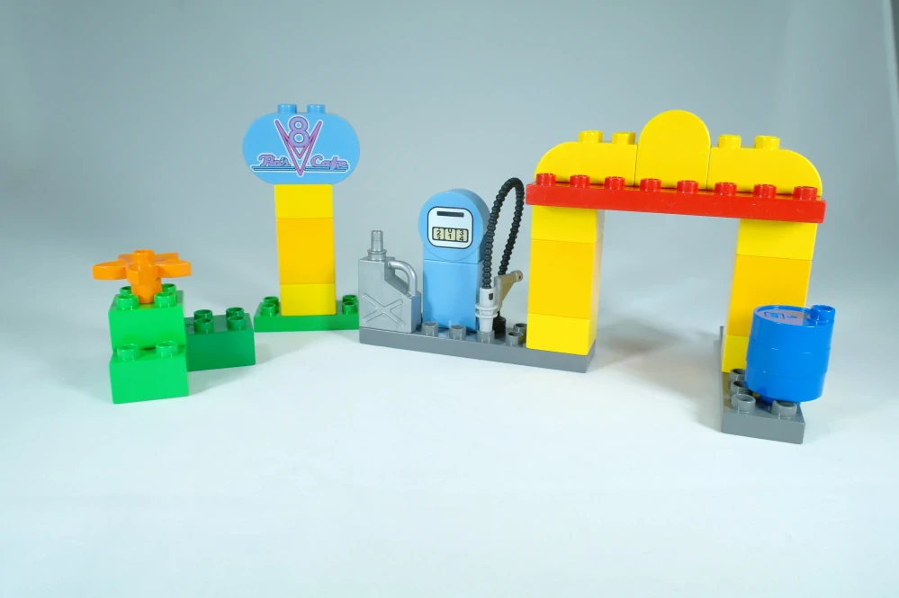 LEGO® DUPLO® 5815 Čerpací stanice Flo