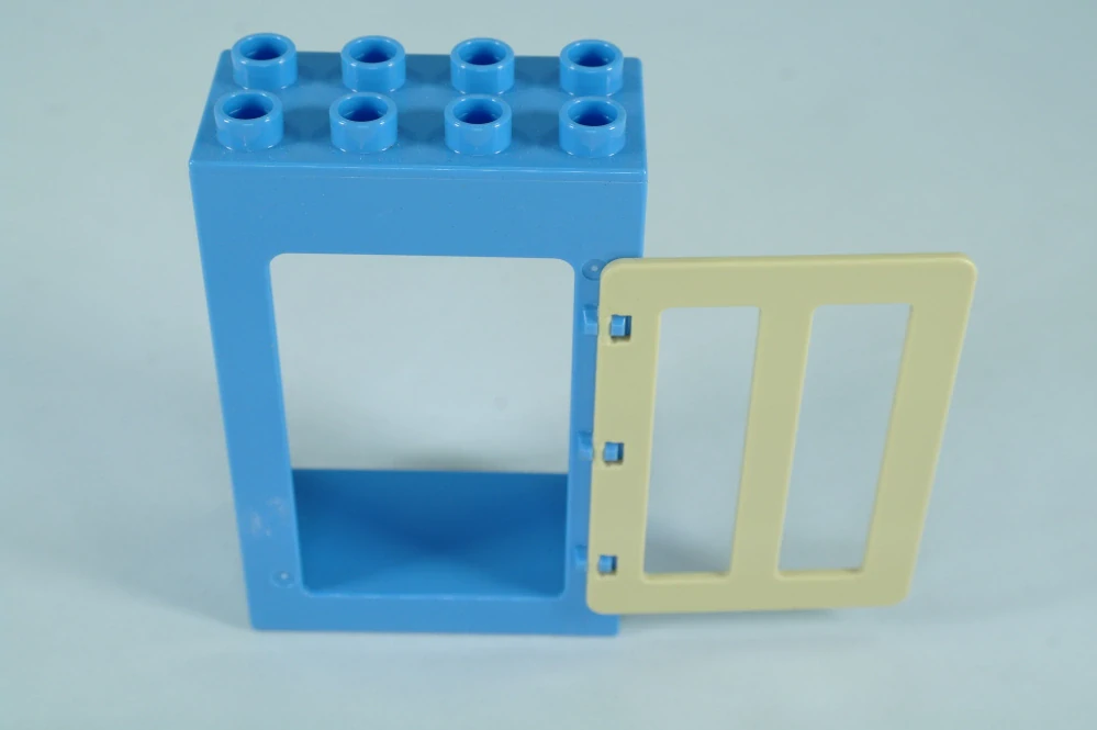 LEGO® DUPLO® okno, dveře. Dveřní/okenní rám 2x4x5 středně modrý, tan okenice.