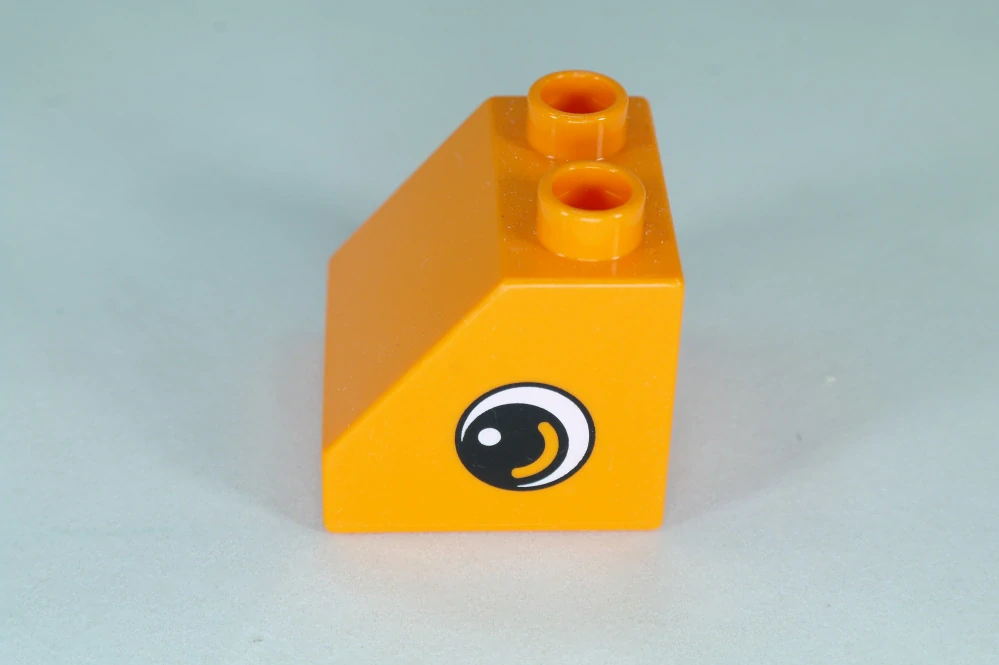 LEGO® DUPLO® cihla 2x2x1 1/2 sklon 45° - s okem - oranžová