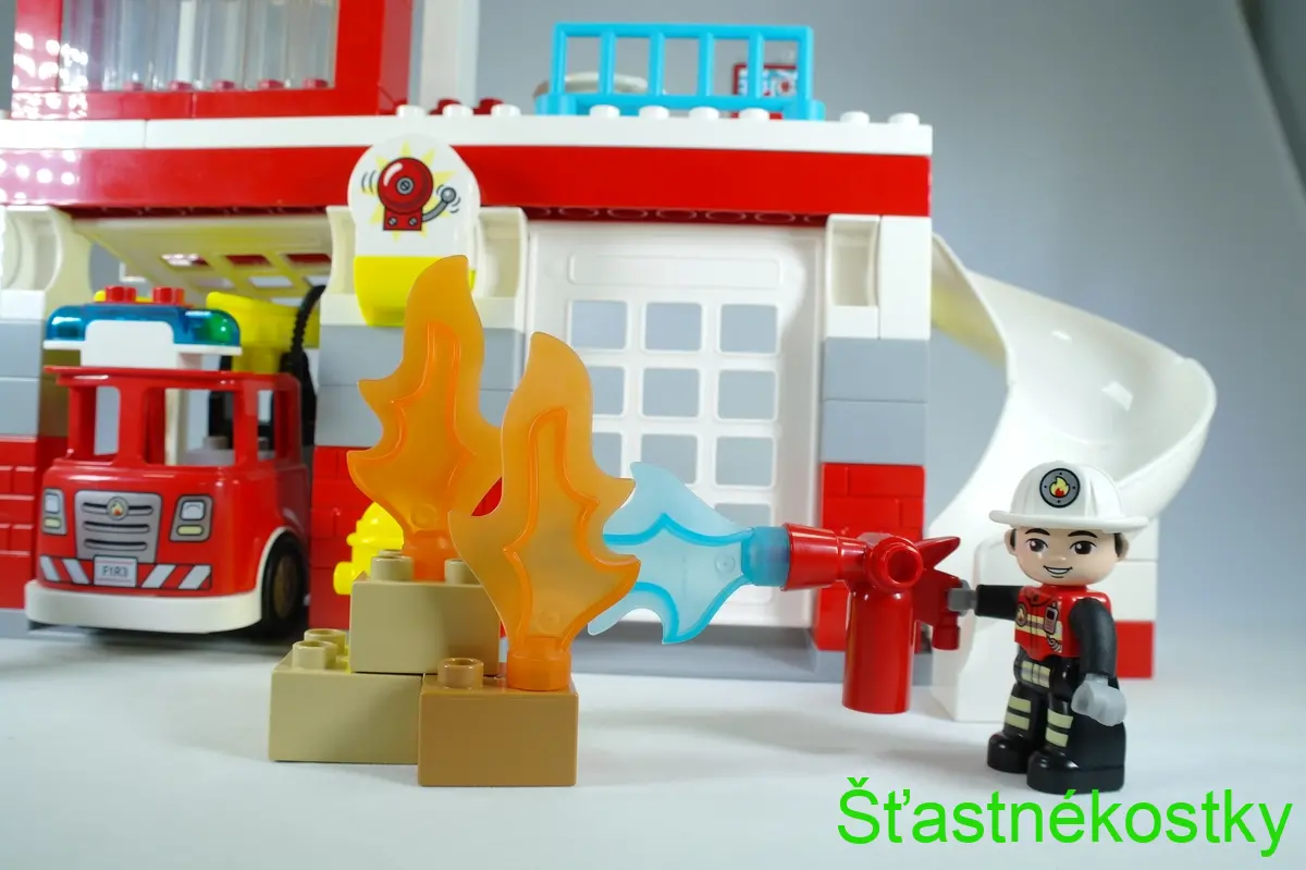 LEGO® DUPLO® 10970 Hasičská stanice a vrtulník