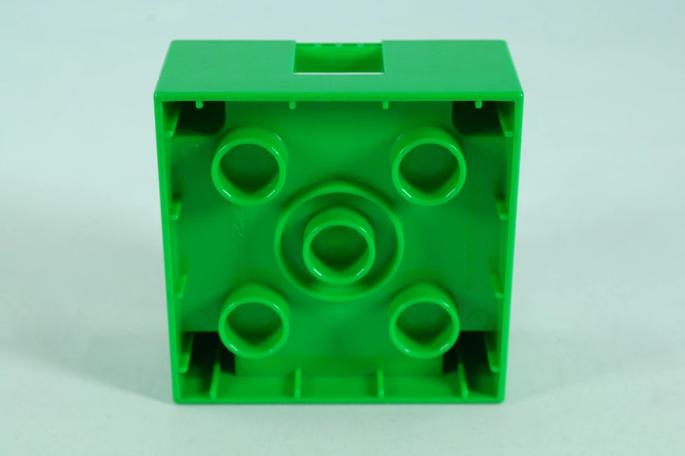 LEGO® DUPLO® kontejnerový box 4x4 se vzorem 4 čtverců - jasně zelený