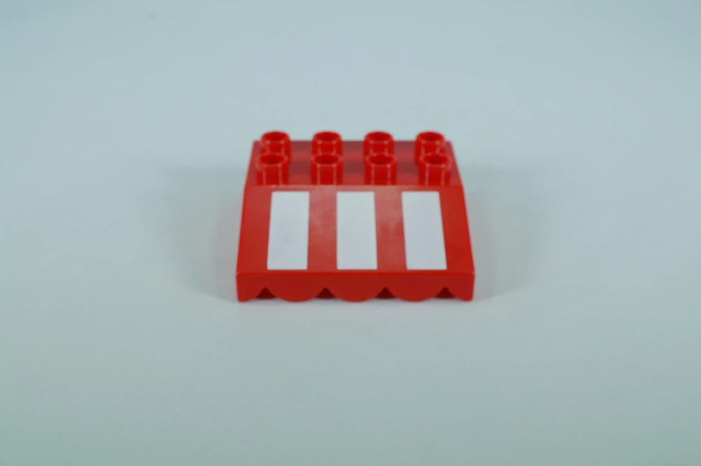 LEGO® DUPLO® střecha, markýza 4x4-33° šikmá, s 3 pruhy