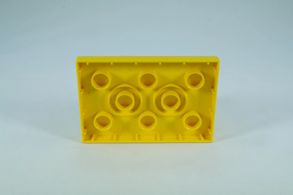 LEGO® DUPLO® deska, dlaždice 4x6 - žlutá
