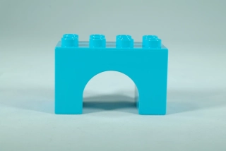 LEGO® DUPLO® kostka/cihla 2x4x2 oblouk - středně azurová